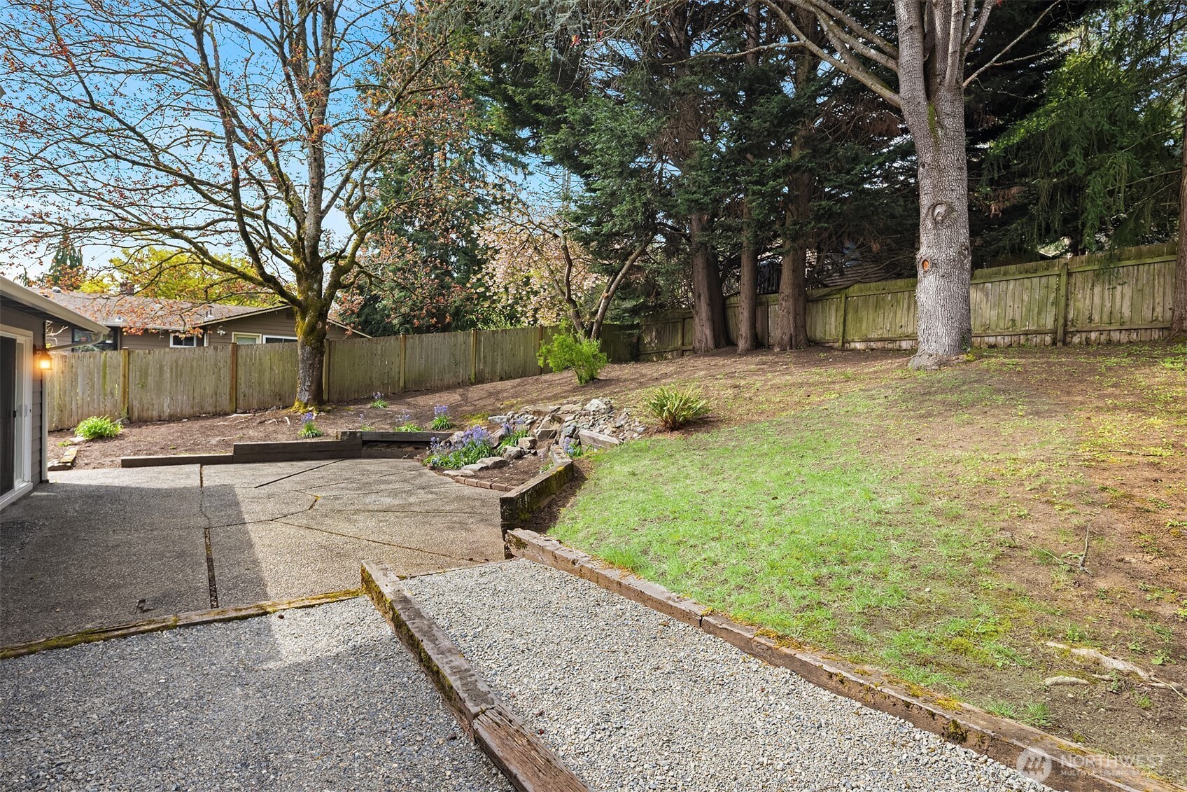 14011 98th Avenue NE, Kirkland, WA 98034