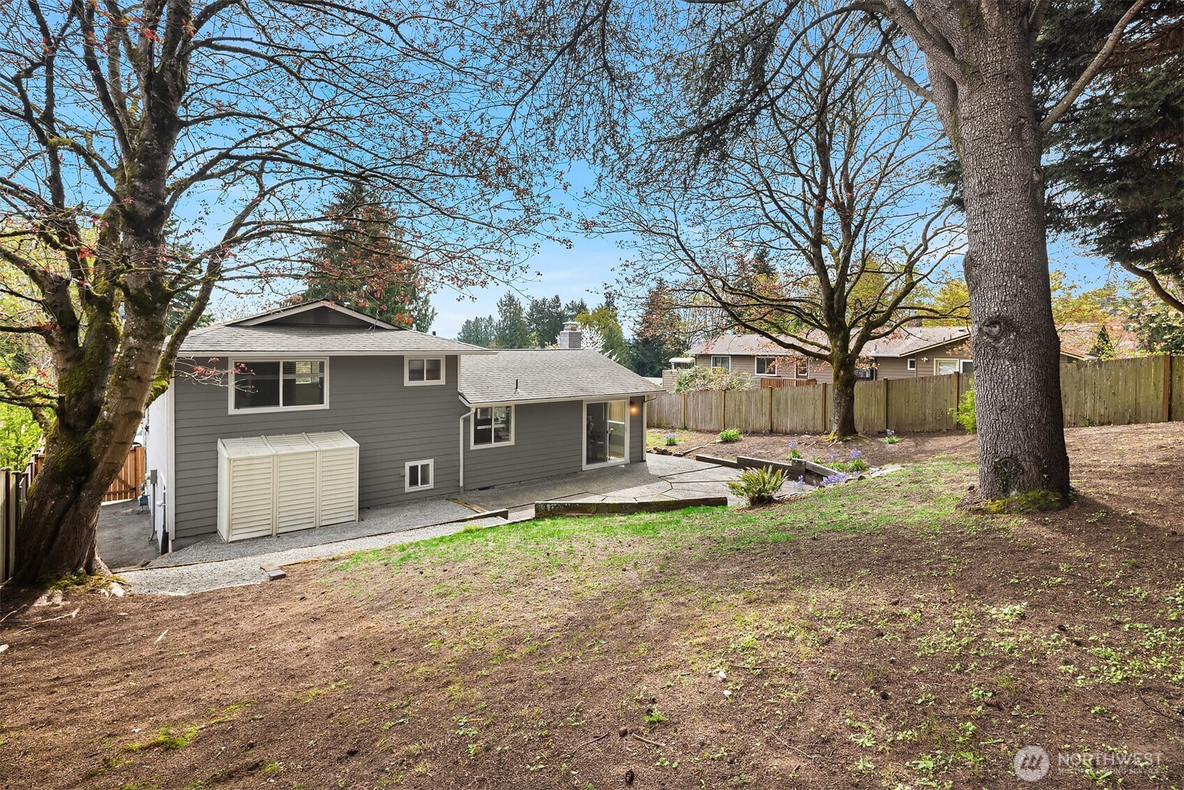 14011 98th Avenue NE, Kirkland, WA 98034