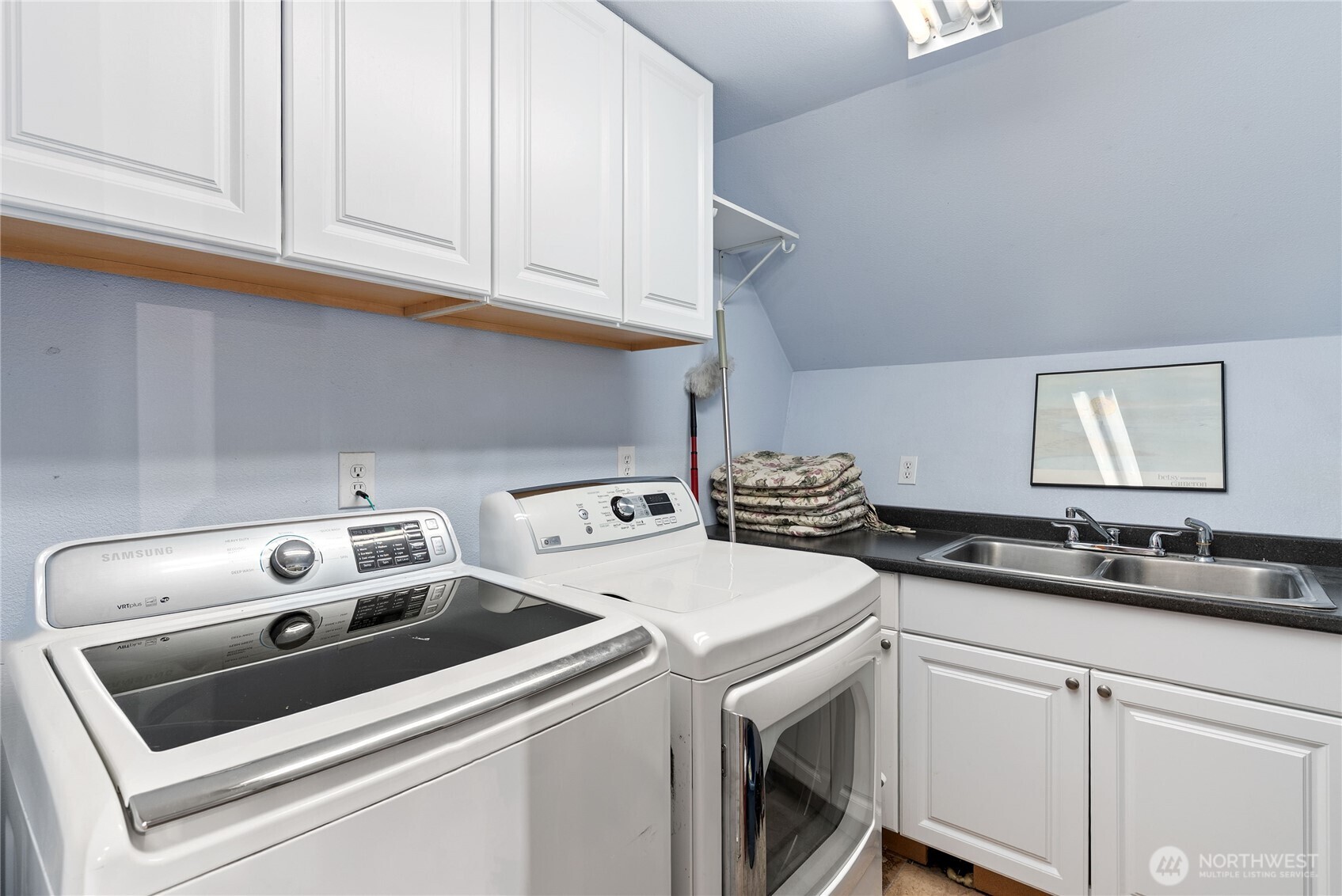 32217 Whitman Lake Drive , Graham, WA 98338
