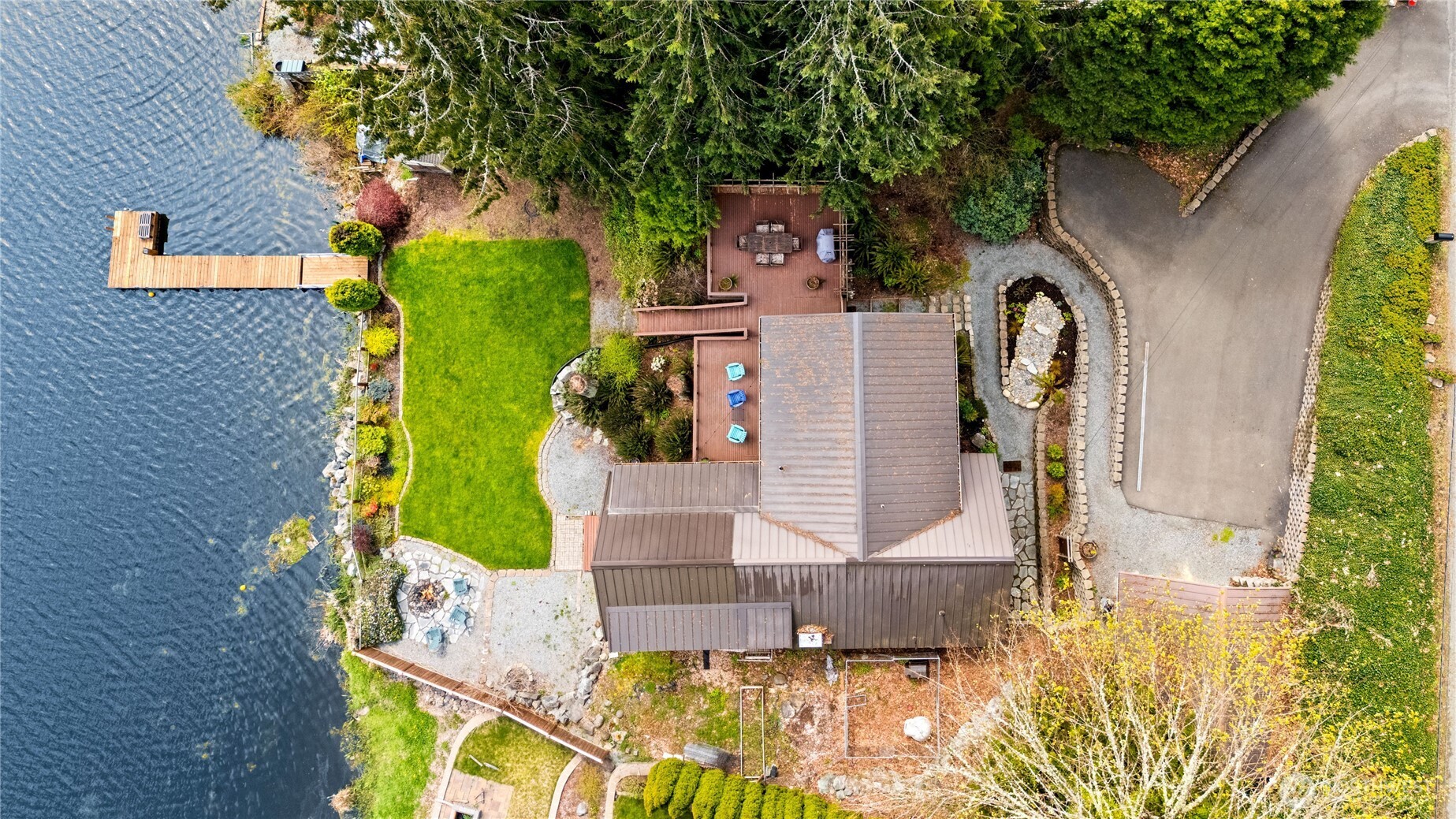 32217 Whitman Lake Drive , Graham, WA 98338