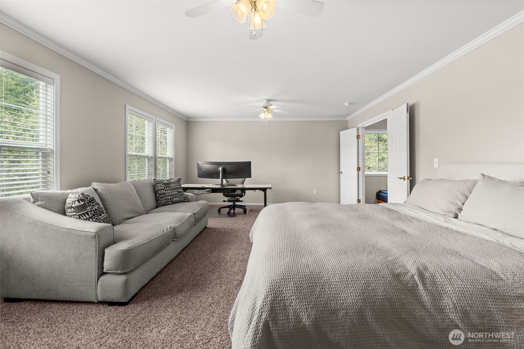 23412 SE 260th Court , Maple Valley, WA 98038-4709
