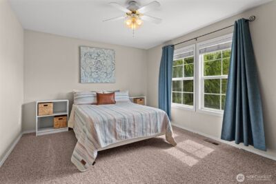 23412 SE 260th Court , Maple Valley, WA 98038-4709 - Photo 27