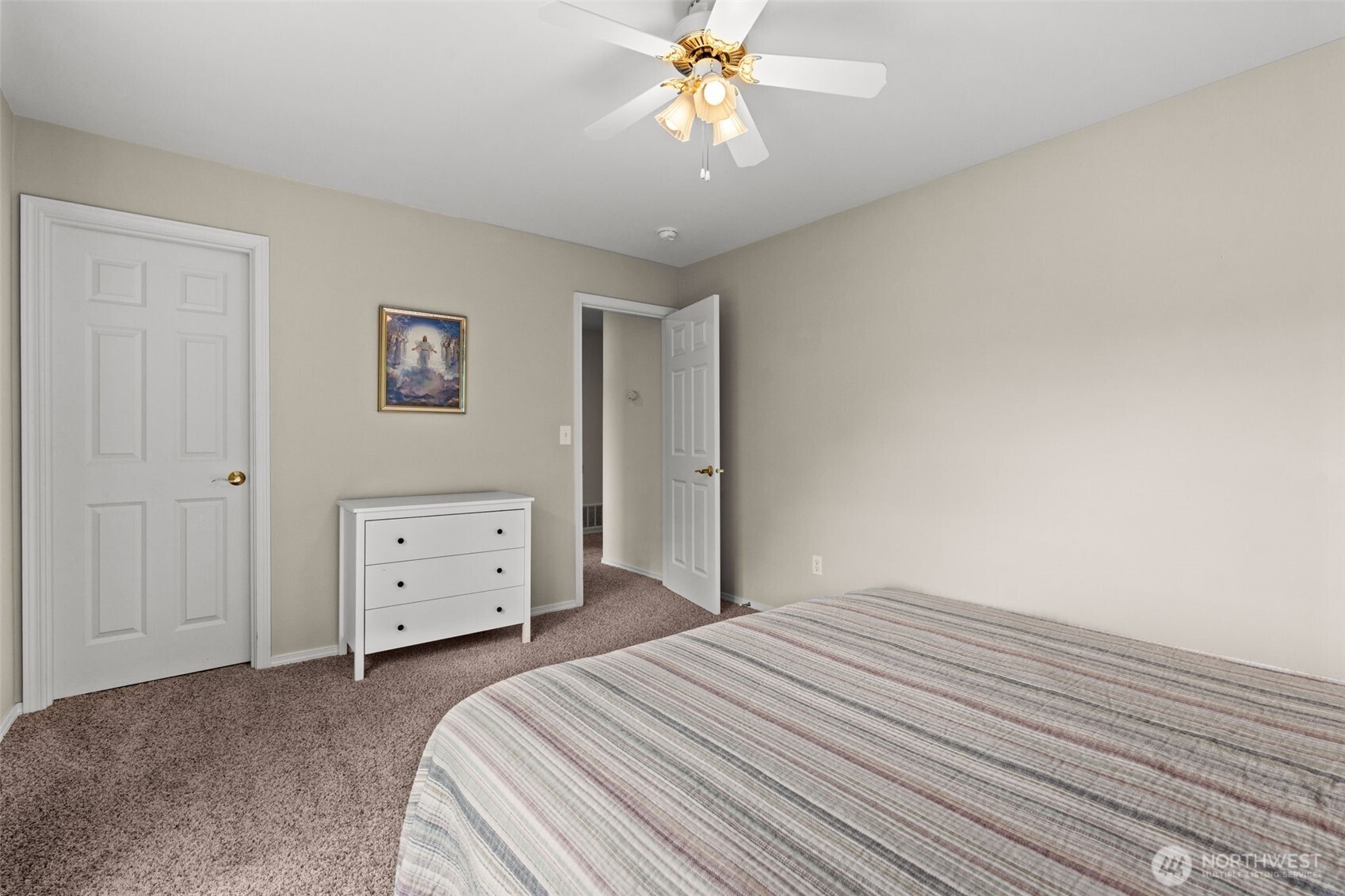 23412 SE 260th Court , Maple Valley, WA 98038-4709