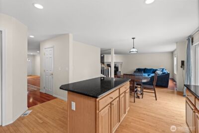 23412 SE 260th Court , Maple Valley, WA 98038-4709 - Photo 10