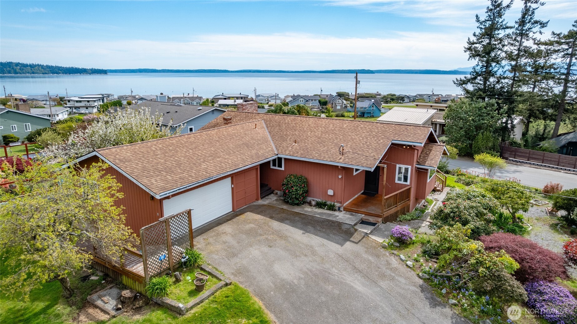 980 Moonraker Drive , Freeland, WA 98249