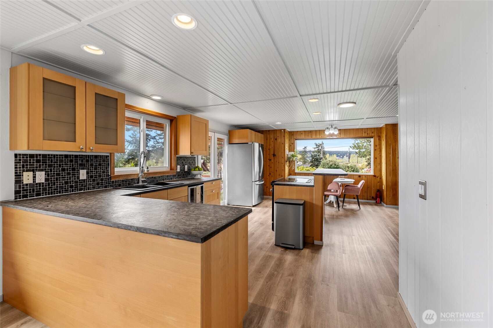 980 Moonraker Drive , Freeland, WA 98249