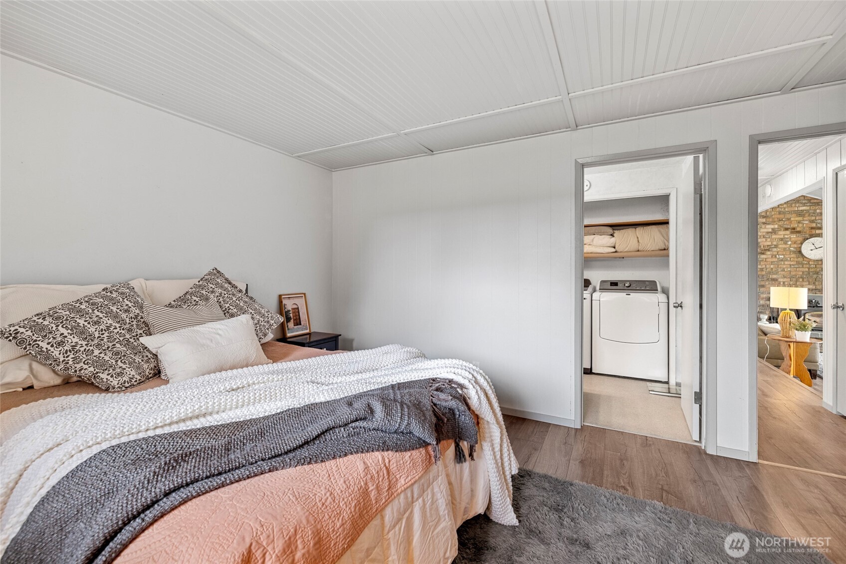980 Moonraker Drive , Freeland, WA 98249