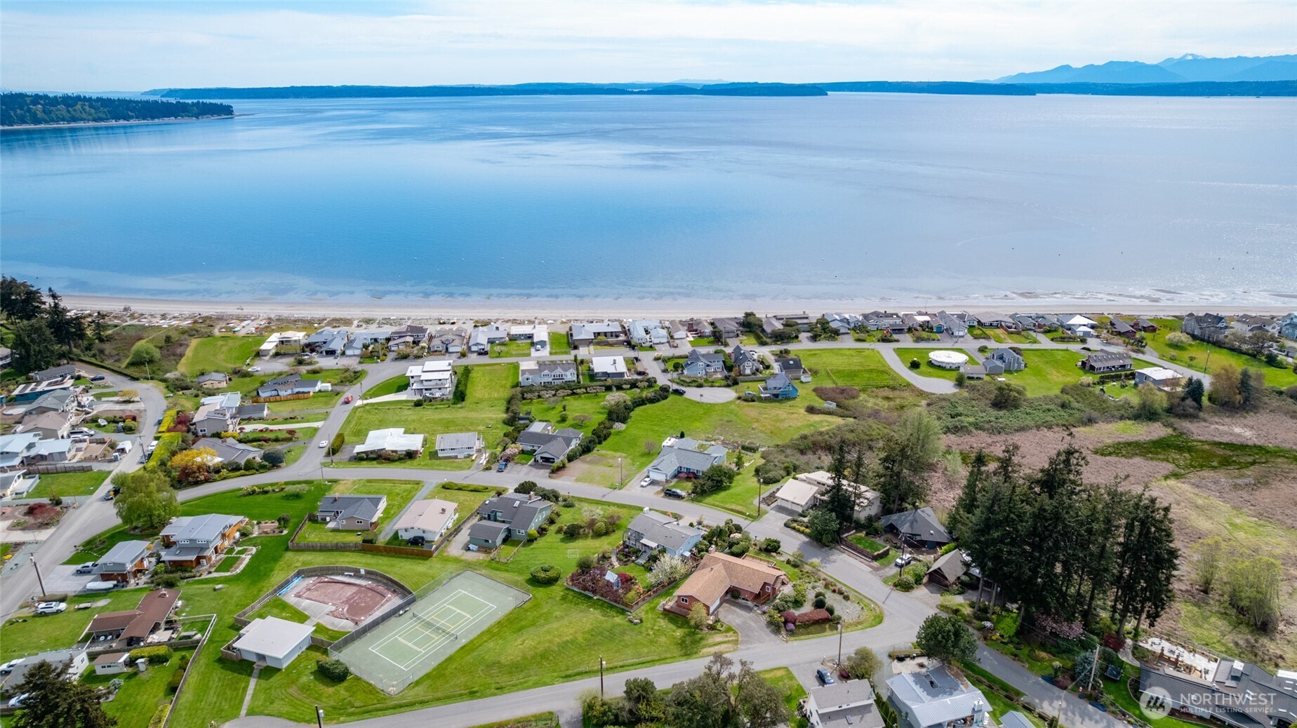 980 Moonraker Drive , Freeland, WA 98249