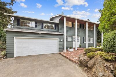 9226 Matthews Avenue NE, Seattle, WA 98115 - Photo 1