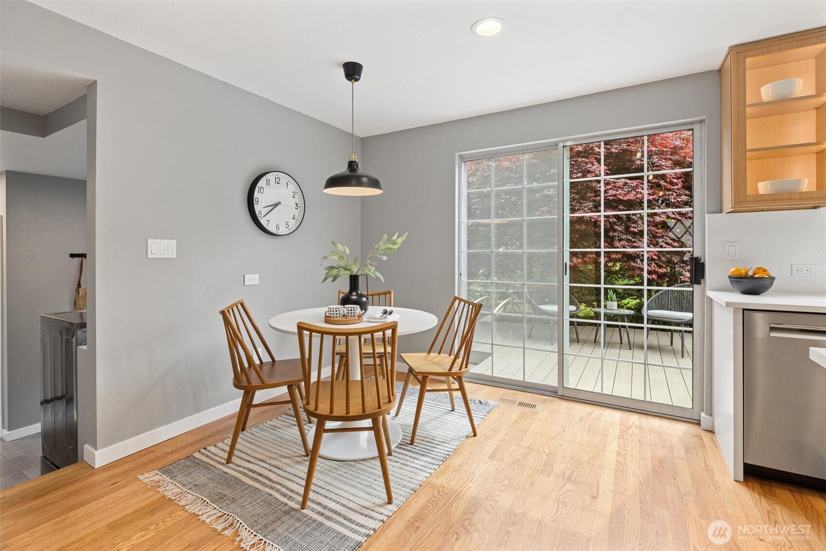9226 Matthews Avenue NE, Seattle, WA 98115