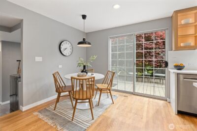 9226 Matthews Avenue NE, Seattle, WA 98115 - Photo 13