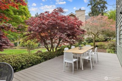 9226 Matthews Avenue NE, Seattle, WA 98115 - Photo 15