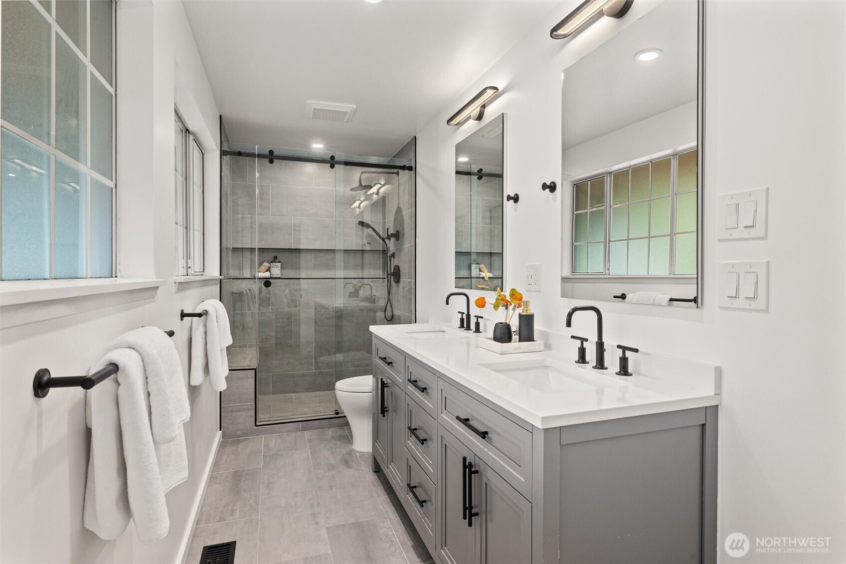 9226 Matthews Avenue NE, Seattle, WA 98115