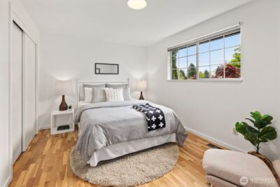 9226 Matthews Avenue NE, Seattle, WA 98115 - Photo 25