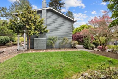 9226 Matthews Avenue NE, Seattle, WA 98115 - Photo 29