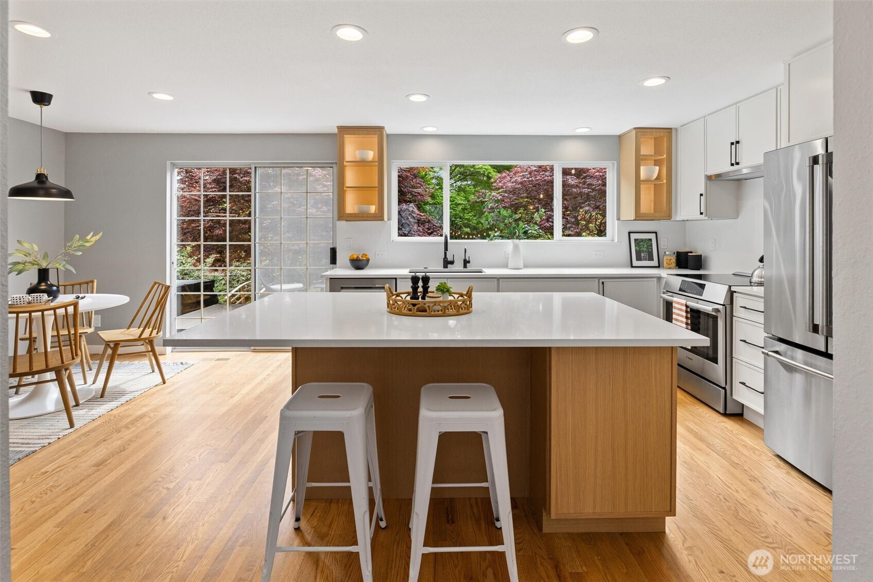 9226 Matthews Avenue NE, Seattle, WA 98115
