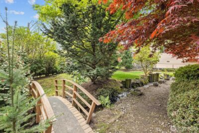 9226 Matthews Avenue NE, Seattle, WA 98115 - Photo 31