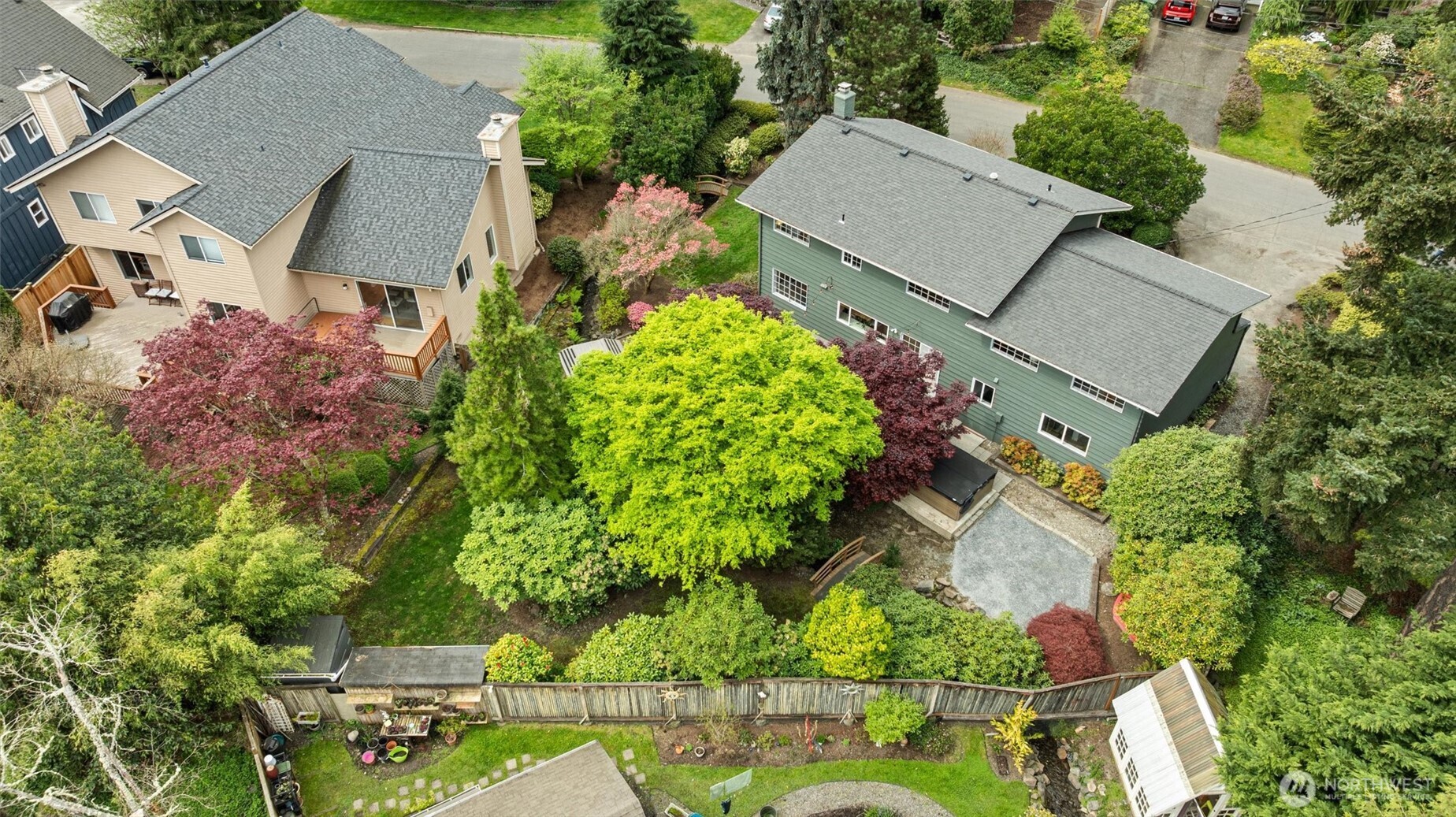 9226 Matthews Avenue NE, Seattle, WA 98115