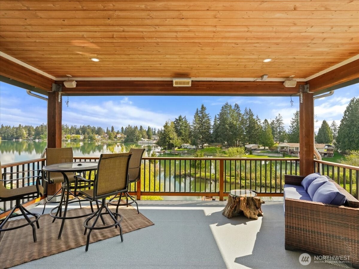 3231 Deer Island Drive E, Lake Tapps, WA 98391