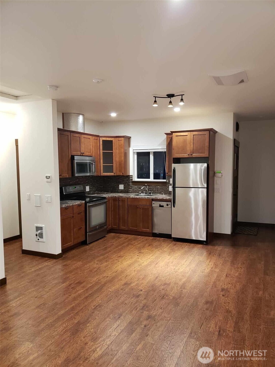 3231 Deer Island Drive E, Lake Tapps, WA 98391