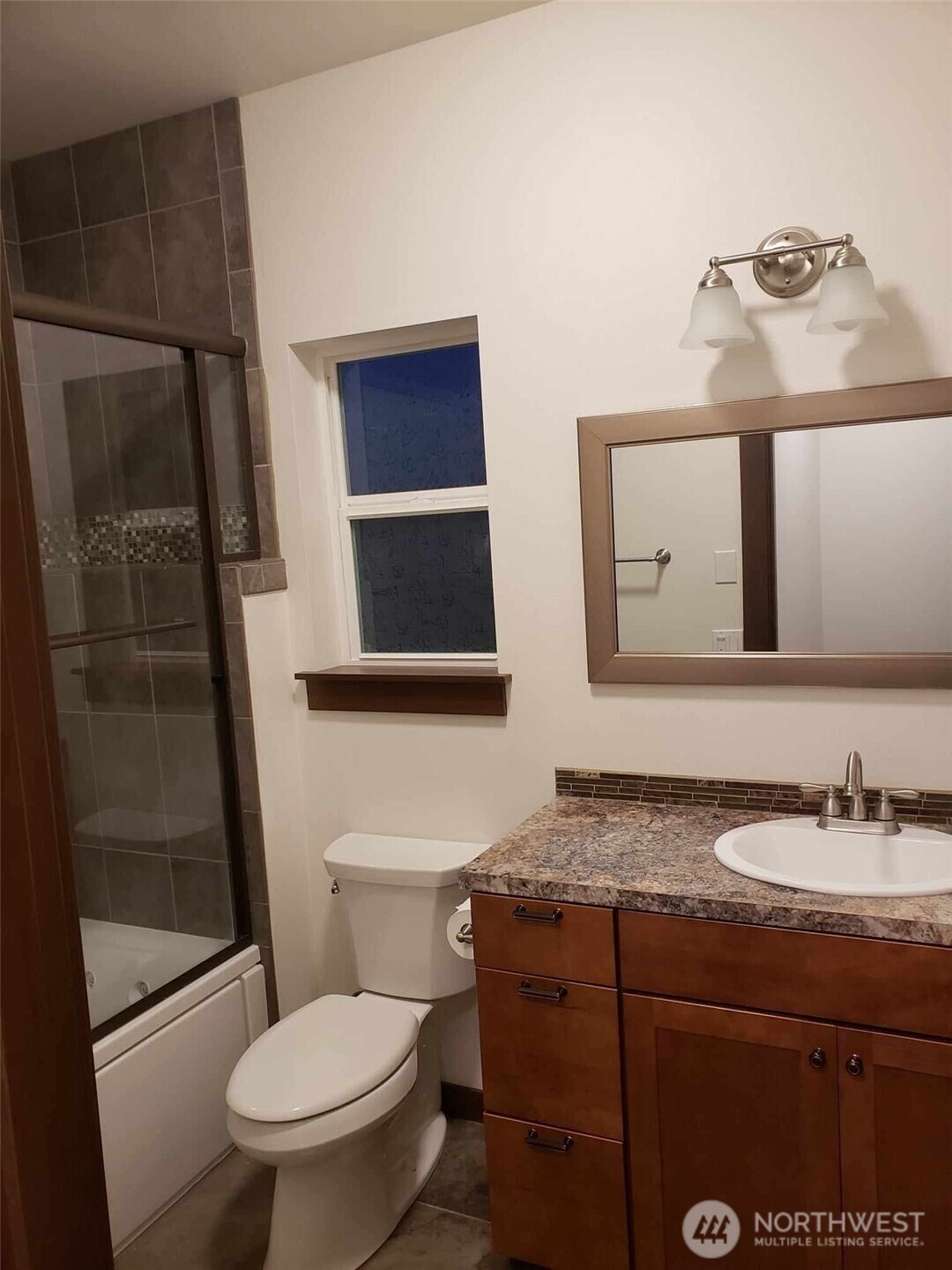 3231 Deer Island Drive E, Lake Tapps, WA 98391