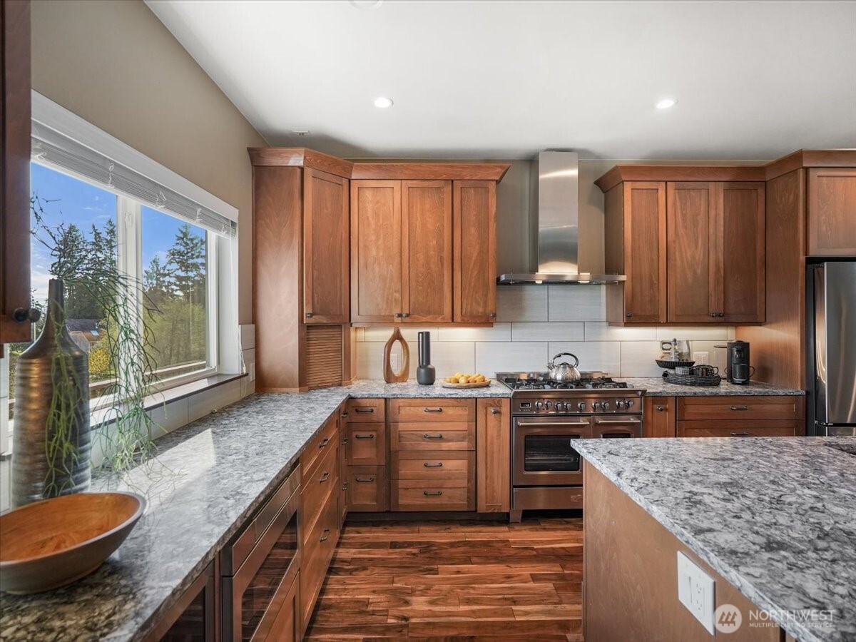 3231 Deer Island Drive E, Lake Tapps, WA 98391