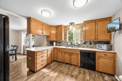15418 Scenic Shores Drive SE, Yelm, WA 98597 - Photo 7