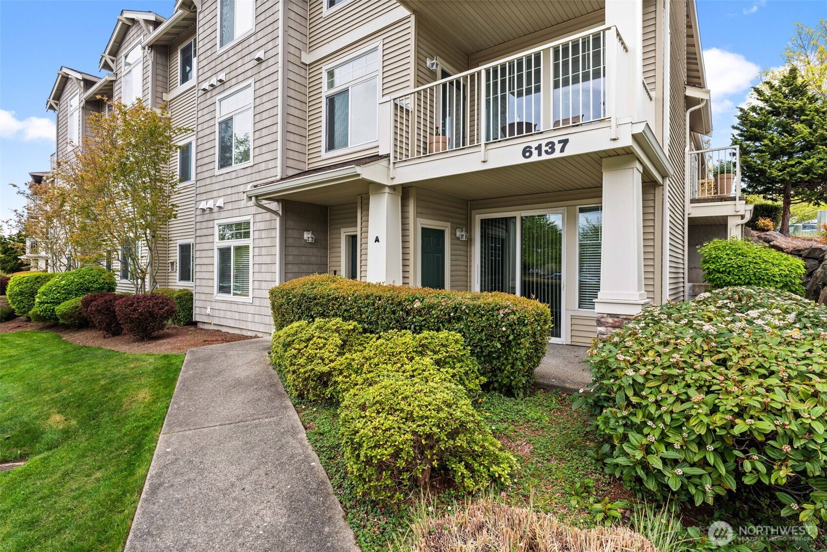 6137 Hazel Loop SE #A8, Auburn, WA 98092-8180