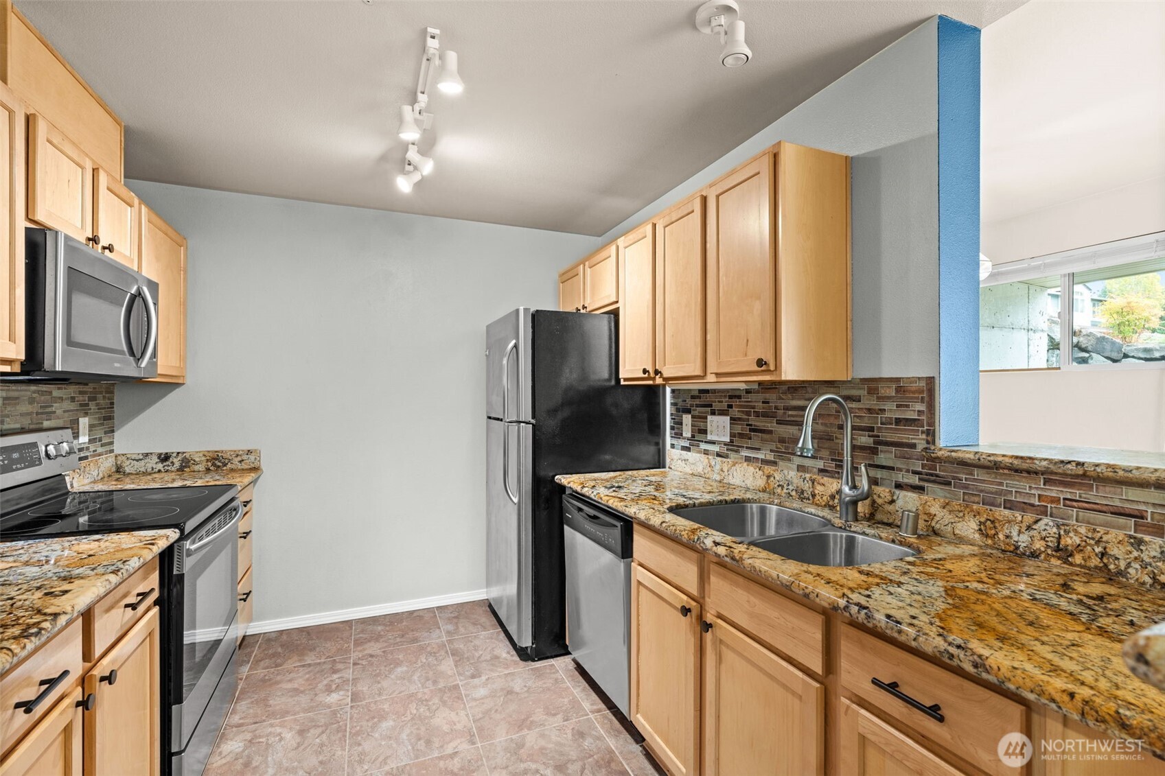 6137 Hazel Loop SE #A8, Auburn, WA 98092-8180