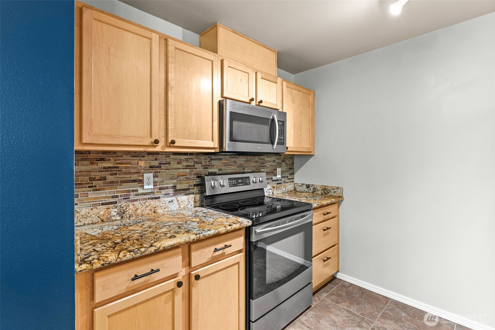 6137 Hazel Loop SE #A8, Auburn, WA 98092-8180