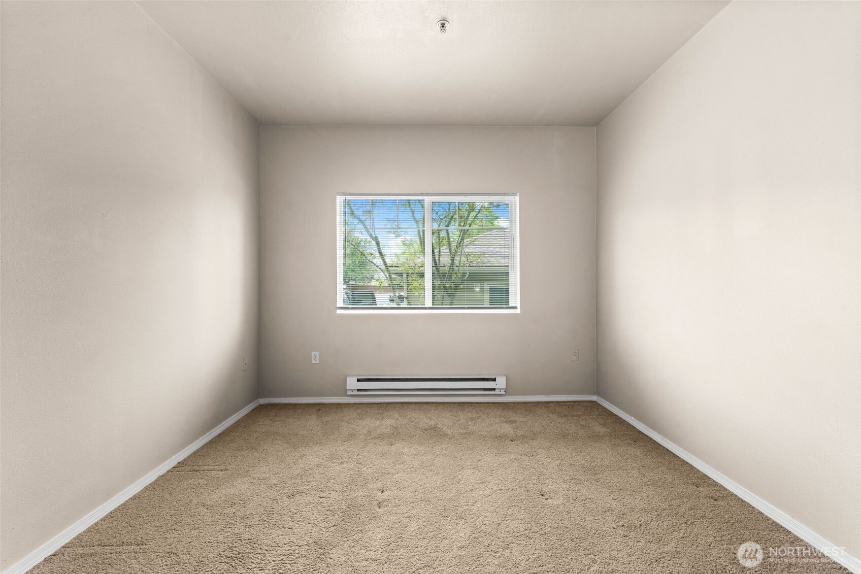 6137 Hazel Loop SE #A8, Auburn, WA 98092-8180