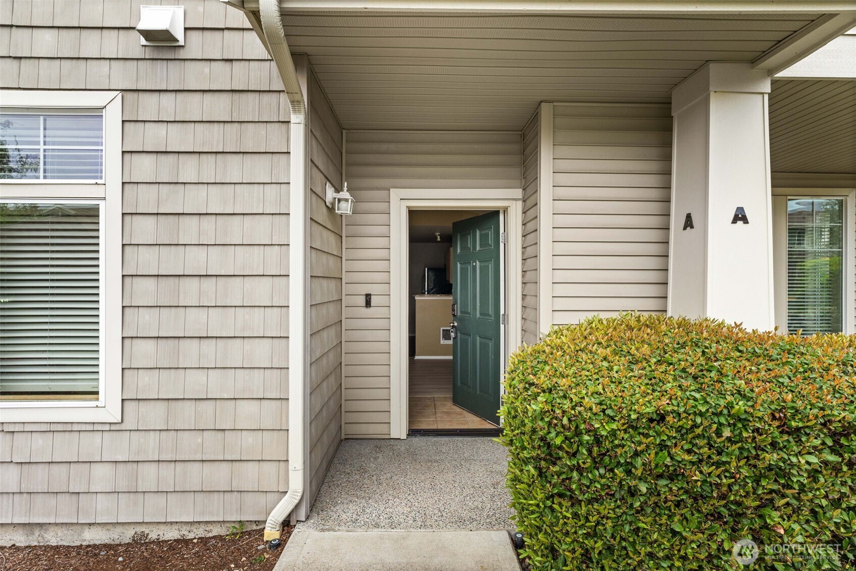 6137 Hazel Loop SE #A8, Auburn, WA 98092-8180