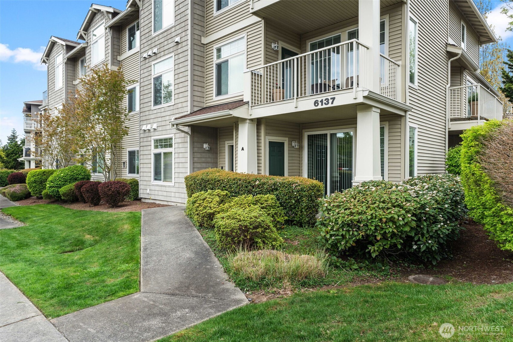 6137 Hazel Loop SE #A8, Auburn, WA 98092-8180