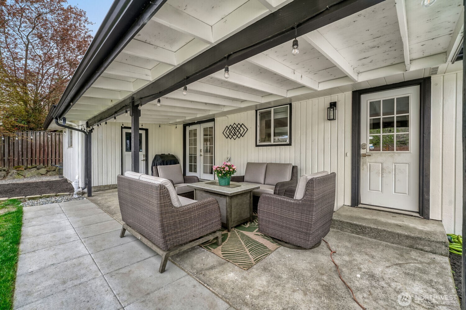 3400 NE 11th Street , Renton, WA 98056