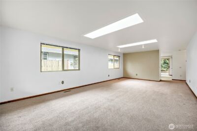 24806 10th Avenue S, Des Moines, WA 98198 - Photo 2