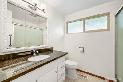 24806 10th Avenue S, Des Moines, WA 98198 - Photo 9