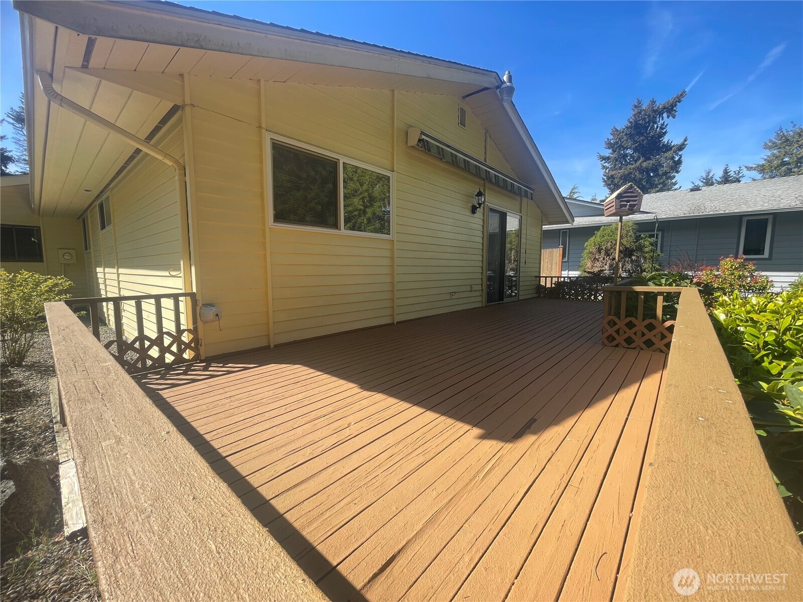 24806 10th Avenue S, Des Moines, WA 98198