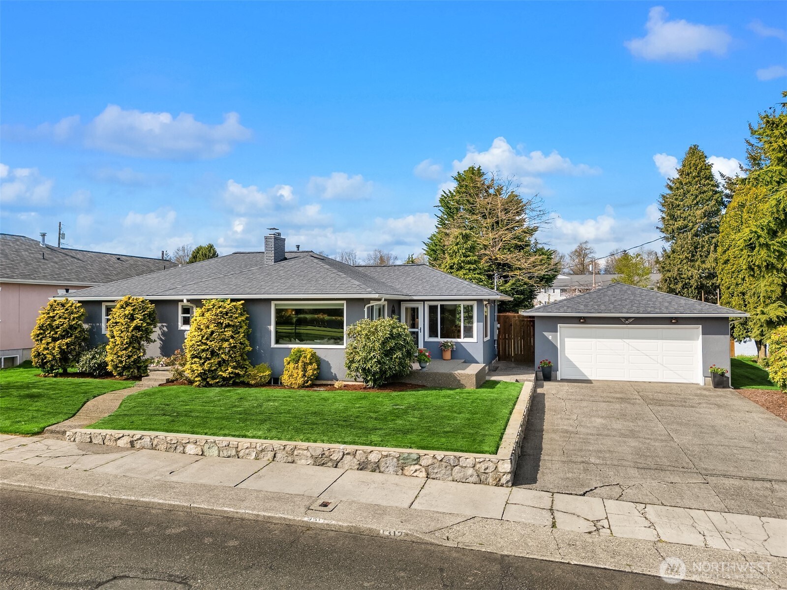1312 C Street , Lynden, WA 98264-2014