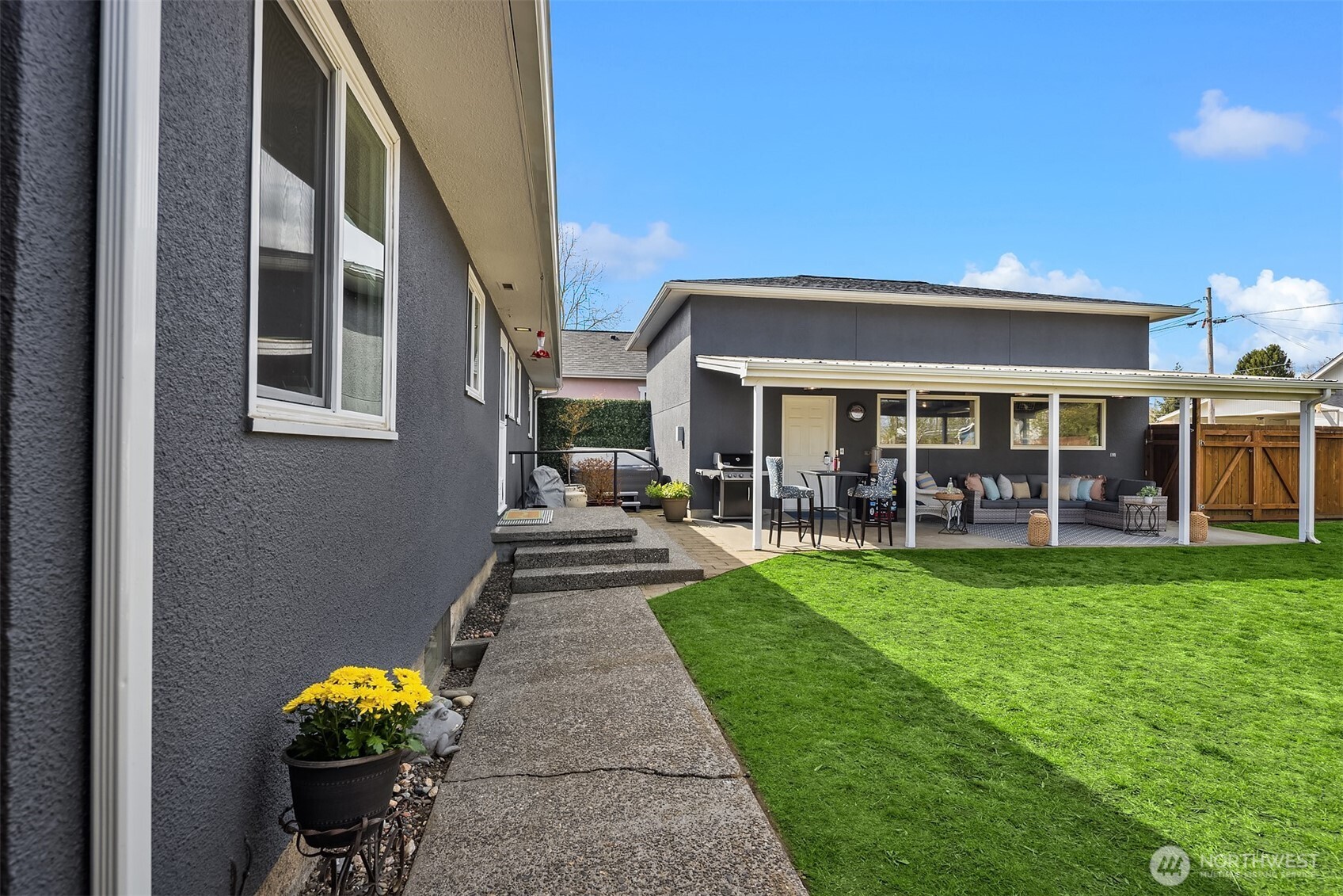 1312 C Street , Lynden, WA 98264-2014