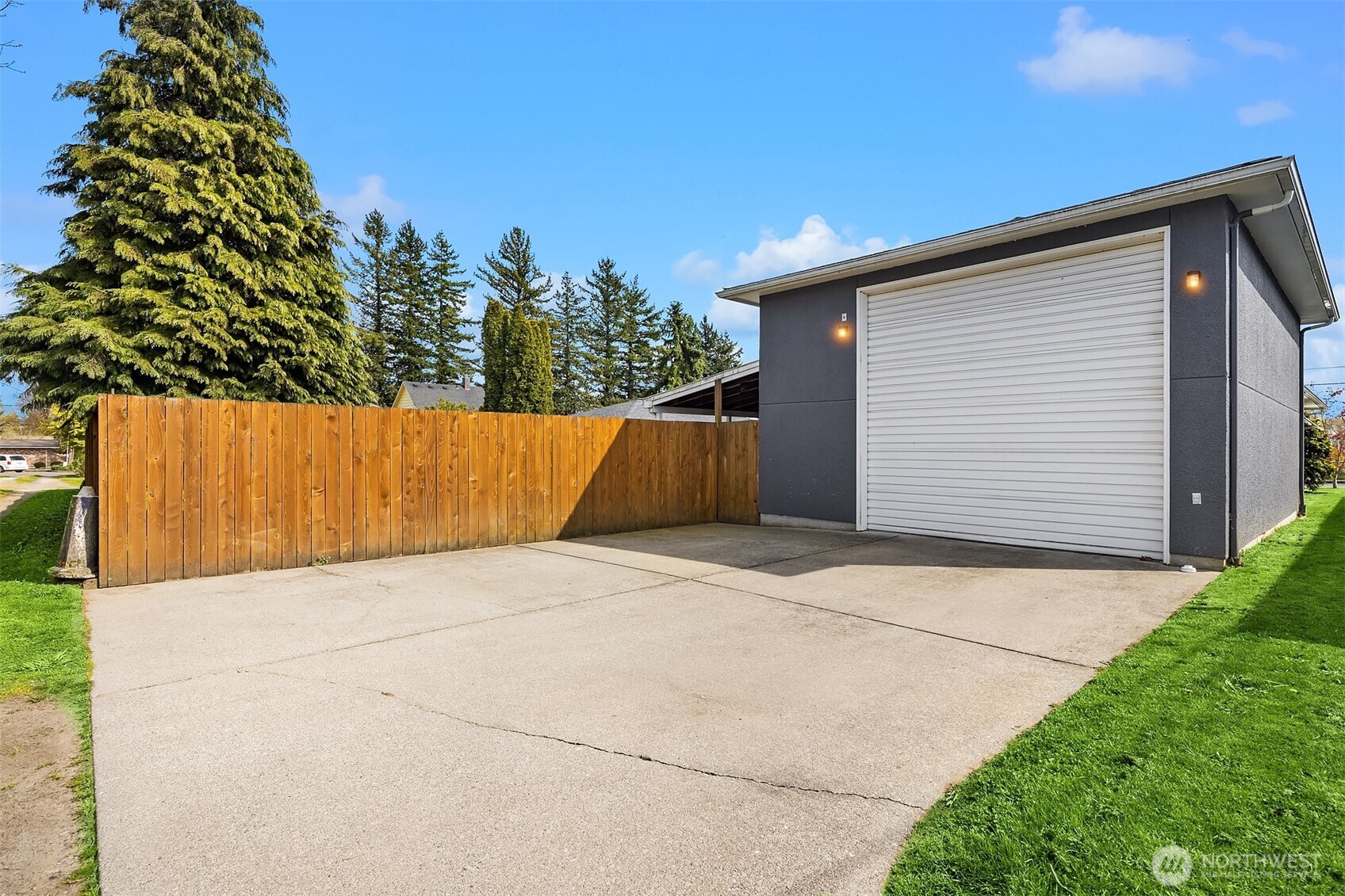 1312 C Street , Lynden, WA 98264-2014