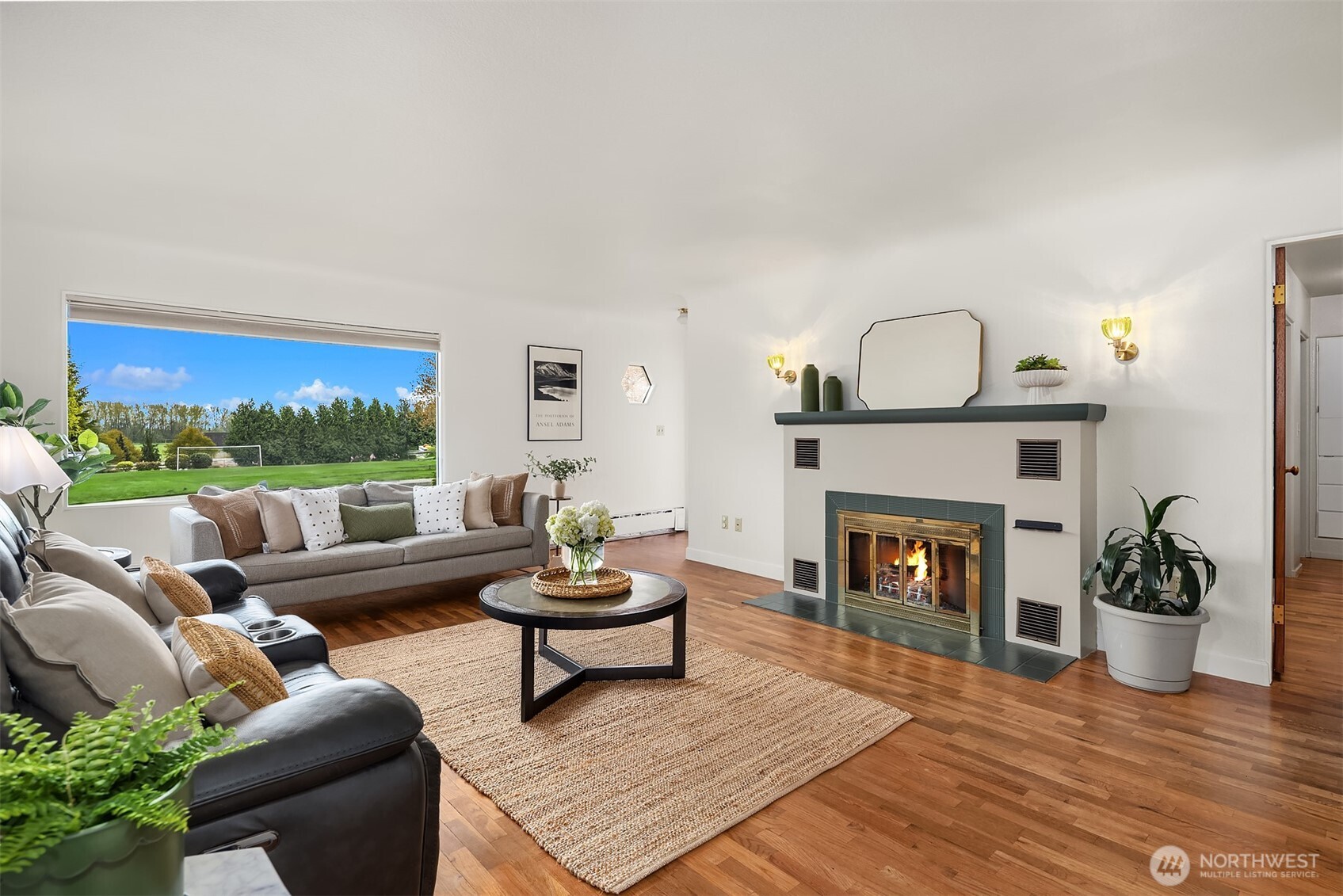 1312 C Street , Lynden, WA 98264-2014