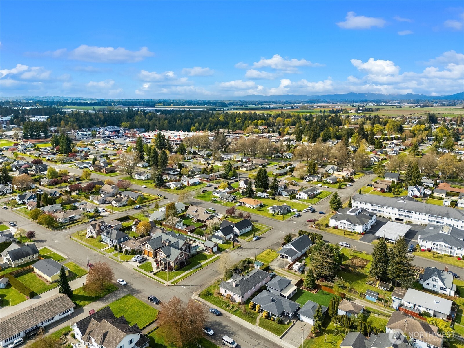1312 C Street , Lynden, WA 98264-2014