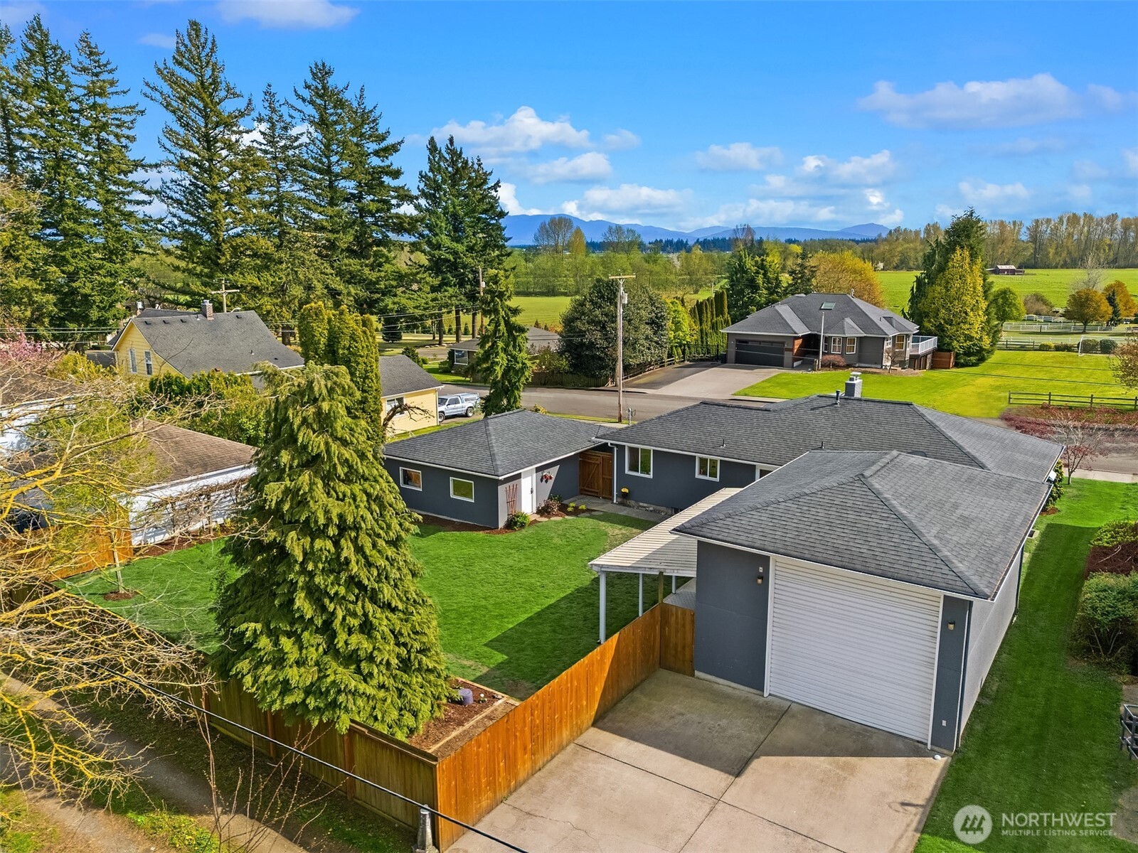 1312 C Street , Lynden, WA 98264-2014