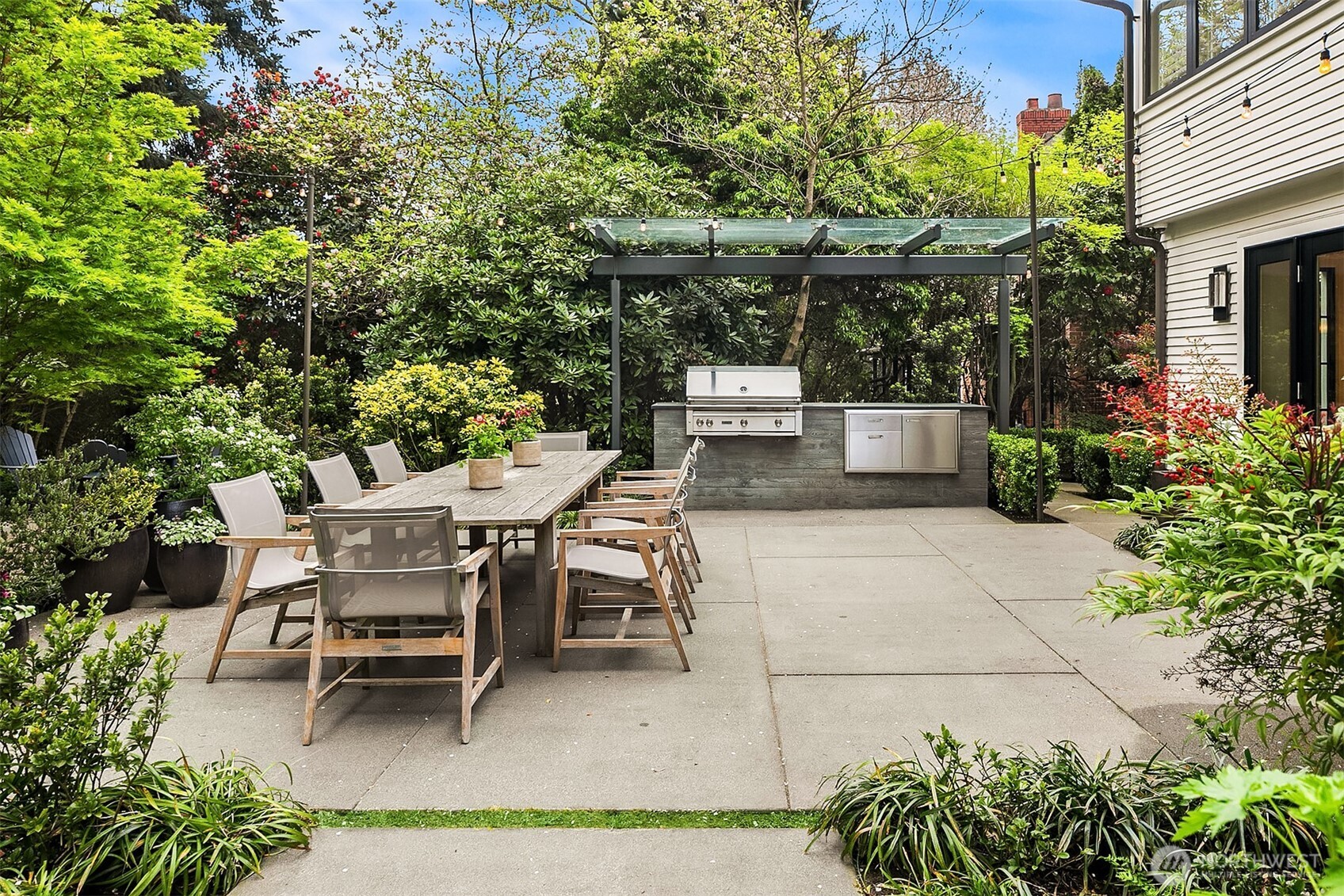 2017 Parkside Drive E, Seattle, WA 98112-2303