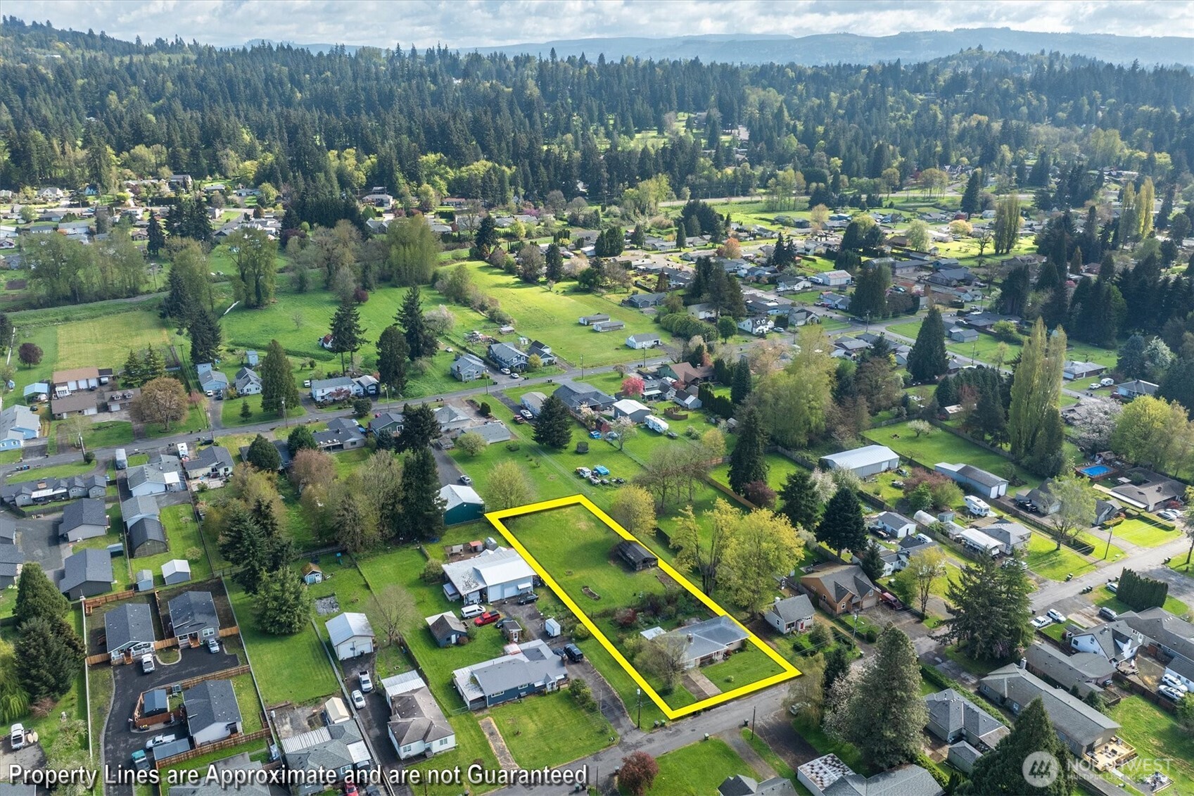 3302 Pine Street , Longview, WA 98632