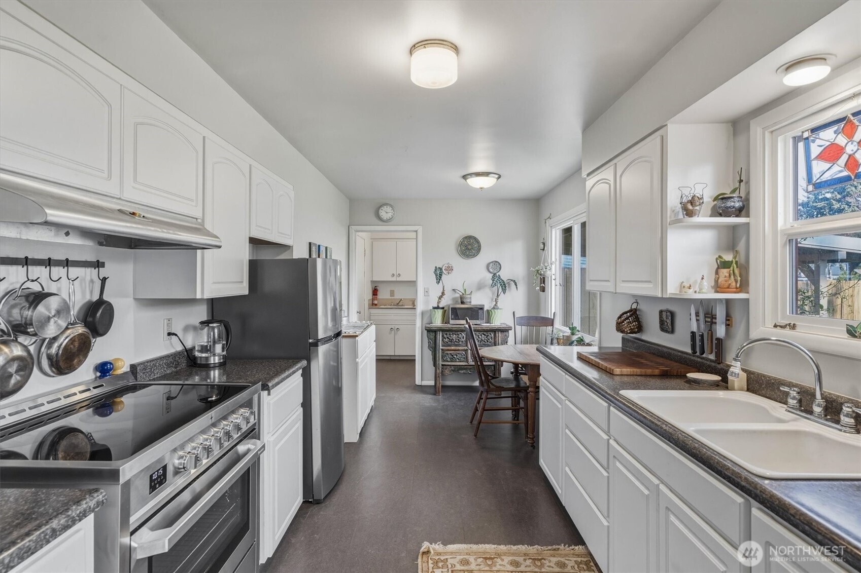3302 Pine Street , Longview, WA 98632
