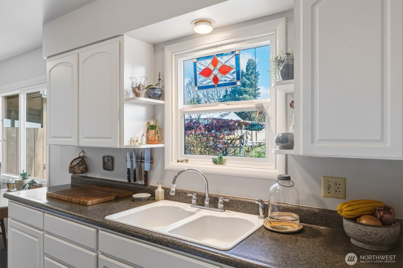 3302 Pine Street , Longview, WA 98632