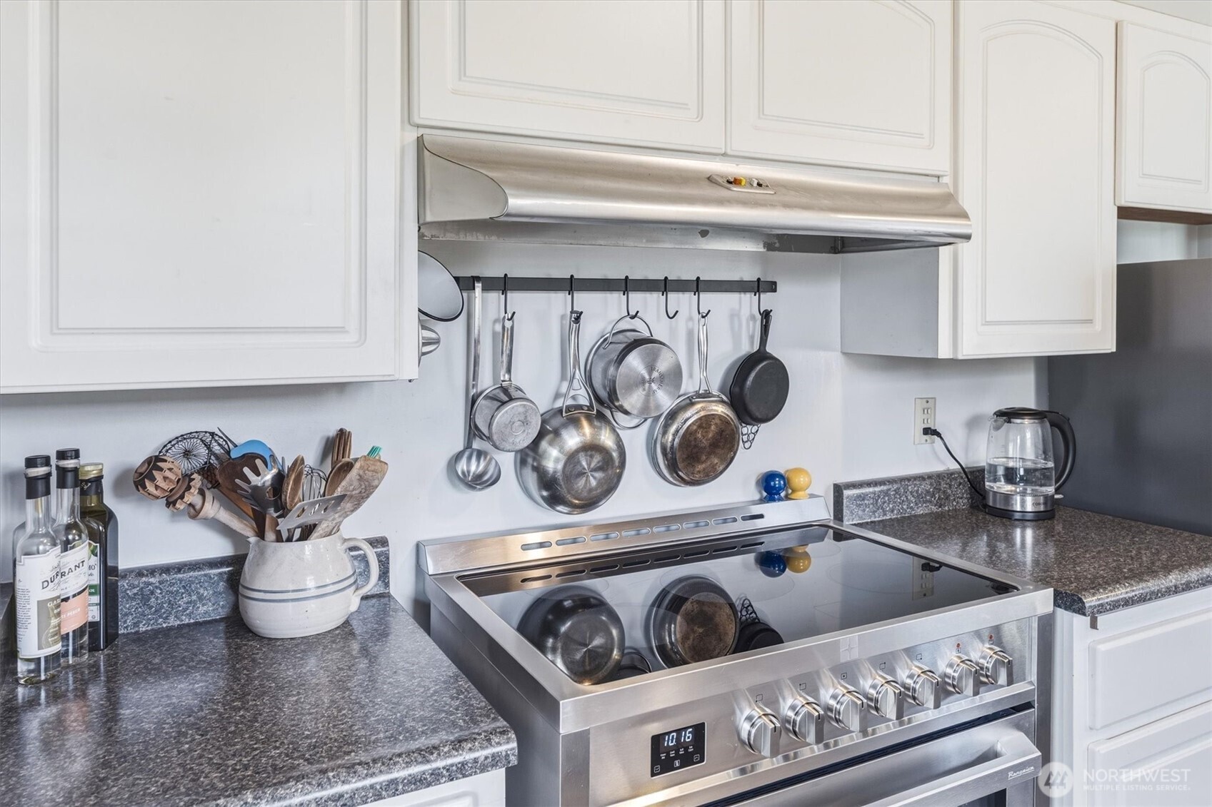 3302 Pine Street , Longview, WA 98632