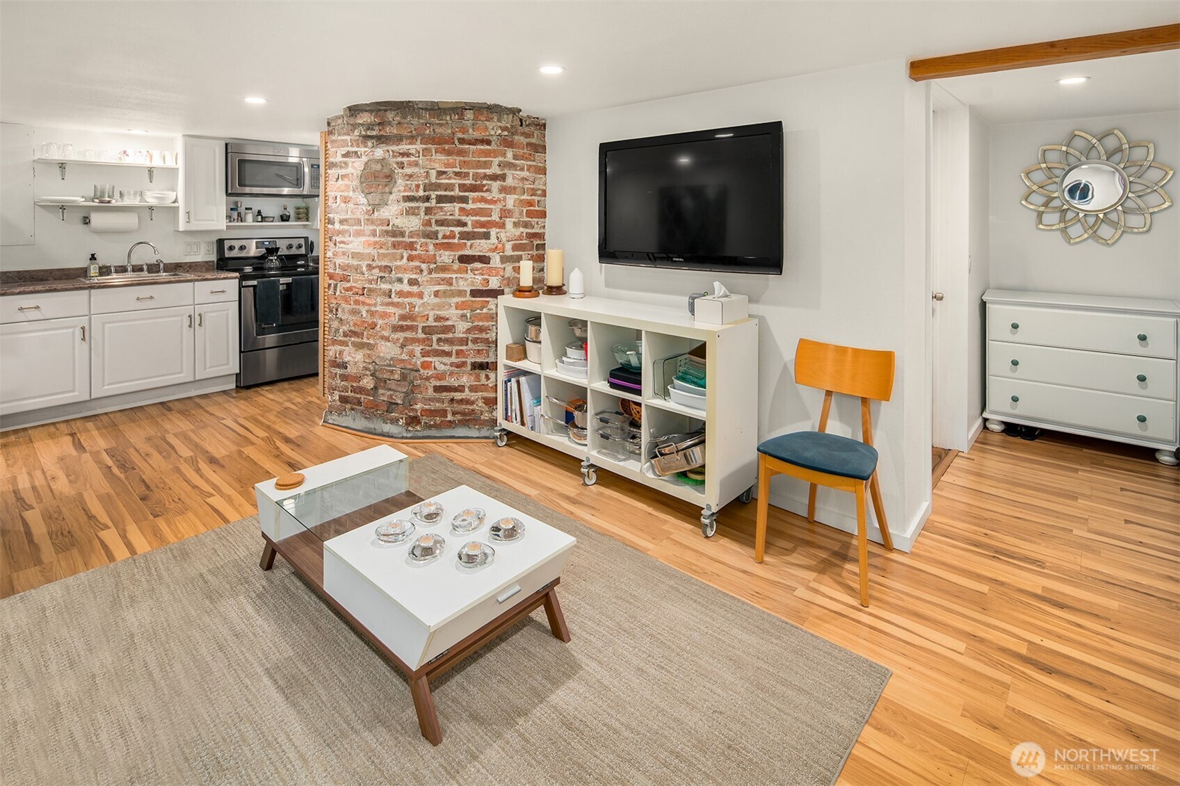 2820 27th Avenue W, Seattle, WA 98199