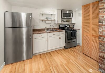 2820 27th Avenue W, Seattle, WA 98199 - Photo 24
